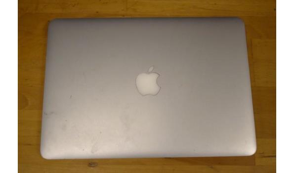 laptop APPLE, MacBook Pro A1502, werking niet gekend, mogelijks iCloud locked, zonder kabels